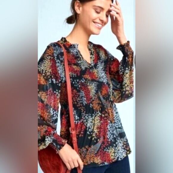 Anthropologie Akemi + Kim Adria Smocked Blouse Top with Abstract Florals Size XS - Picture 1 of 8